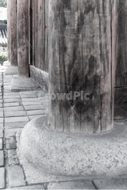 사찰,주춧돌,화강암,기둥,나뭇결,한국전통,한국문화,korean traditional,korean culture,건축물,건물외관,exterior,building,structure,architecture,construction