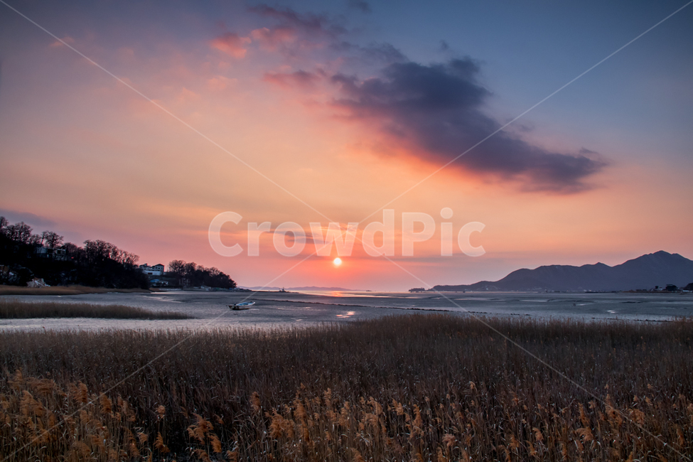 자연,풍경,일몰,갯벌,바다,강화도,하늘,구름,석양,nature,landscape,sunset,sky,clouds,가을,계절,fall,autumn,season,자연,풍경,nature,landscape,한국자연풍경,한국자연경관,korea nature landscape,outdoors,옥외,dusk,황혼,dawn,새벽,red sky,붉은 하늘