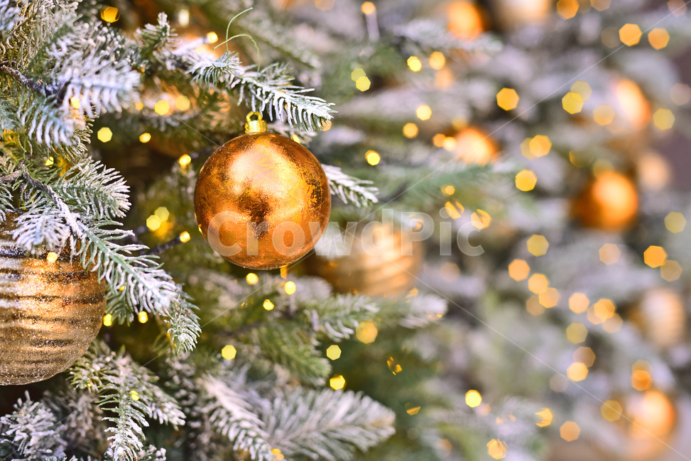 크리스마스,크리스마스트리,츄리,성탄절,xmas,tree,나무,plant,식물,christmas,년말장식,장식물,데코레이션,decoration,성탄볼,ball,크리스마스볼,christmasball,background,백그라운드,배경,바탕,분위기,성탄분위기,성탄배경,계절,시즌,season,금색,은색,동색,silver,golden,황금색,메리크리스마스,성탄절,merry christmas