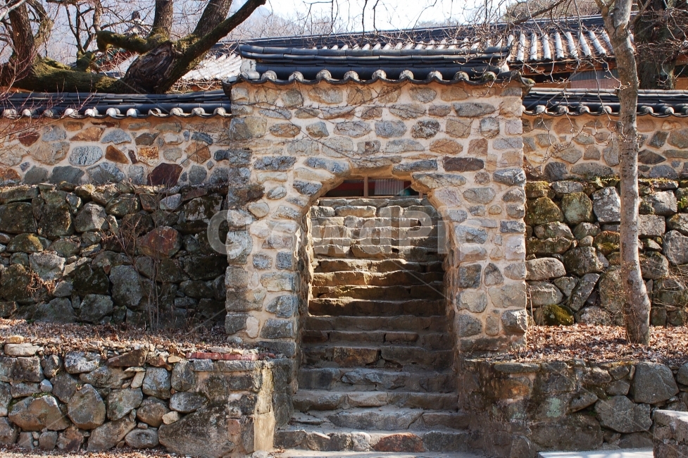 갑사,사찰,계룡산,담,계단,한국전통,한국문화,korean traditional,korean culture,건축물,건물외관,exterior,building,structure,architecture,construction