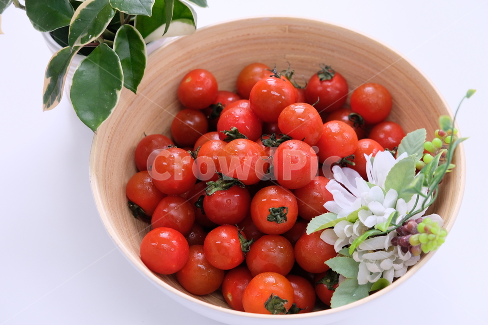 Cherry tomato,fruit,tomato,vegetable,vegetables,food,fresh,droptomato
