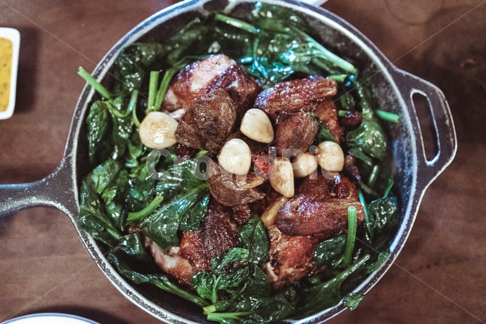 치킨,요리,chicken,food,dish,바베큐,barbeque,cuisine,음식,시금치,spinach,야채,마늘,garlic,vegetable,닭고기,맛있는