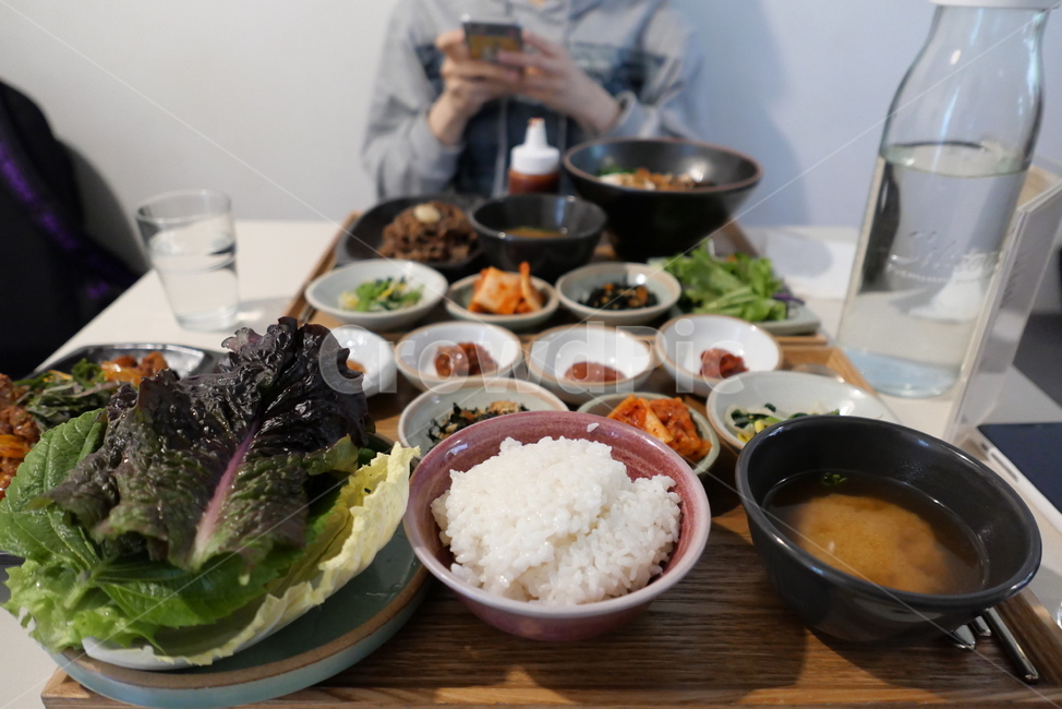 한식,쌈밥,맛집,백반,음식,요리,쌀밥,밥,쌈,쌈채소,국,된장국,데이트,반찬