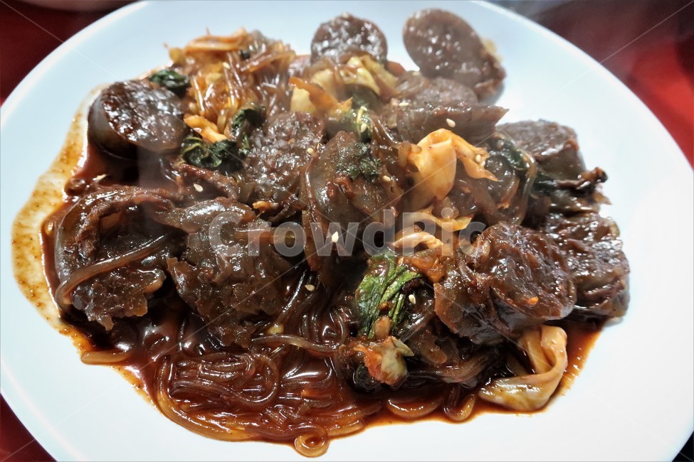 순대,볶음,당면,양념,한식,음식,요리,먹거리,안주,간식,군것질