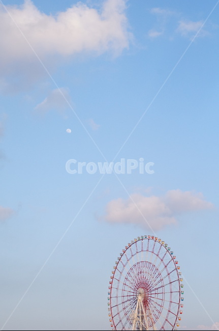 일본감성,관람차,ferriswheel,달,moon,하늘,sky,구름,clouds,놀이공원,놀이동산,놀이터,amusement park,playground