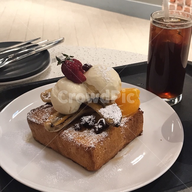 프렌치토스트,커피,디저트,카페,토스트,빵
