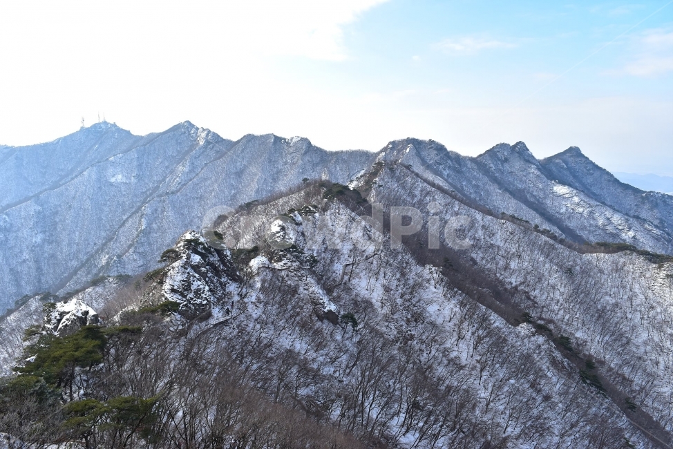 계룡산,국립공원,겨울,풍경,설경,산행,Korea,Nationa,Park,눈풍경,눈,자연,스포츠,등산,nature,snow,느낌,아름다운,신비로운,경이로운,다큐,필,힐링,명산landscape,winter,season,자연성릉,암릉,능선,비경,겨울,계절,winter,season,자연,풍경,nature,landscape,한국자연풍경,한국자연경관,korea nature landscape,outdoors,옥외,mountain,산,mountain range,산맥,peak,피크