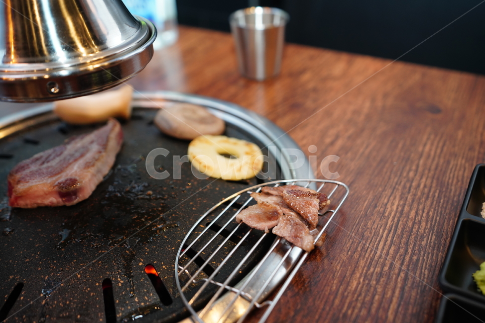 고기,육류,육식,돼지,흑돼지,불판,음식,푸드,food,구이,식사,술안주,안주거리,한식,korean,음식,식재료,요리,food,cook,meal,dishes,food reserves,육류,고기,meat