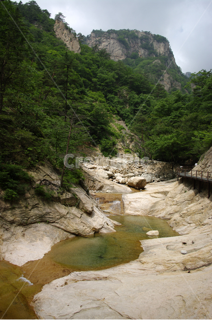 산,계곡,바위,암석,풍경,나무,설악산,자연,풍경,nature,landscape,한국자연풍경,한국자연경관,korea nature landscape,outdoors,옥외,water,물