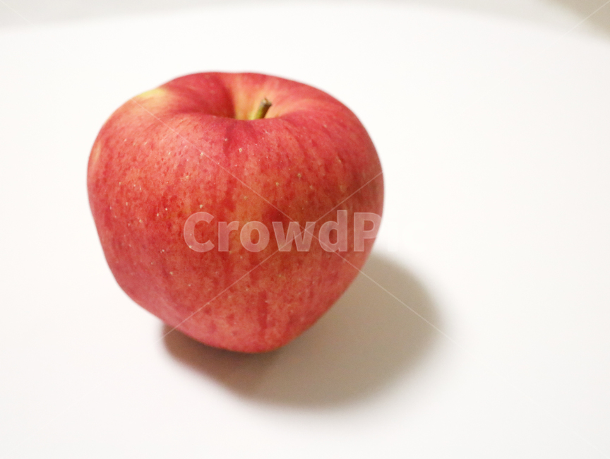 사과,fruit,과일,음식,apple,food,누끼,비타민,자연,다이엍,영양,유기농,농업,수확,열매,removebackground,단독사진,아웃포커스,근접,오브젝트,생과일,신선한,꿀사과,건강,식재료,요리,음식,식재료,요리,food,cook,meal,dishes,food reserves,과일,열매,fruit