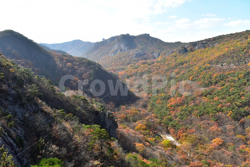선운산,선운사,도솔천,가을,풍경,단풍,자연,탐방,파란하늘,가을색,오색,울긋불긋,알록달록,그림같은,칼라풀,뷰티플,아름다운,힐링,감성,정취,산세,명산,100대명산,nature,산,등산,트레킹,풍경사진,비경,경치,가을사진,가을색채,가을의정취,맑음,청명,사진,도솔암,배맨바위,천마봉,가을,계절,fall,autumn,season,자연,풍경,nature,landscape,한국자연풍경,한국자연경관,korea nature landscape,mountain,outdoors,옥외