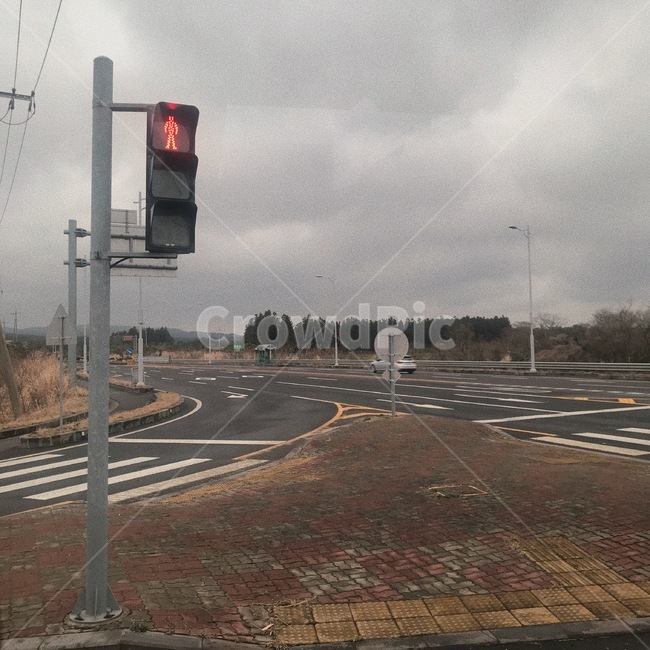 신호등,도로,흐림,구름,제주,빨간불,횡단보도,제주도,우중충,날씨,jeju,감성,필터,감성사진