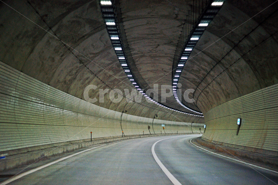 터널,고속도로,불빛,조명,도로,굴,길,질주,교통,교통수단,traffic,transportation