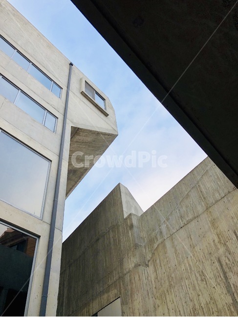 건물,회색,콘크리트,하늘,유리,건축물,건물외관,exterior,building,structure,architecture,construction