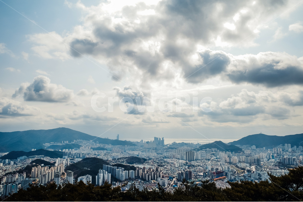 weather,outdoors,자연,sky,적운,cloud,옥외,하늘,날씨,도시,city,busan,부산,전경,경치,산,금정산,구름,nature,mountain,mountainrange,산맥,wwather,풍경,landscape