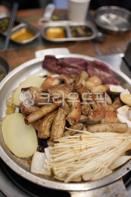 Gopchang,internal organs dish,food,Makchang