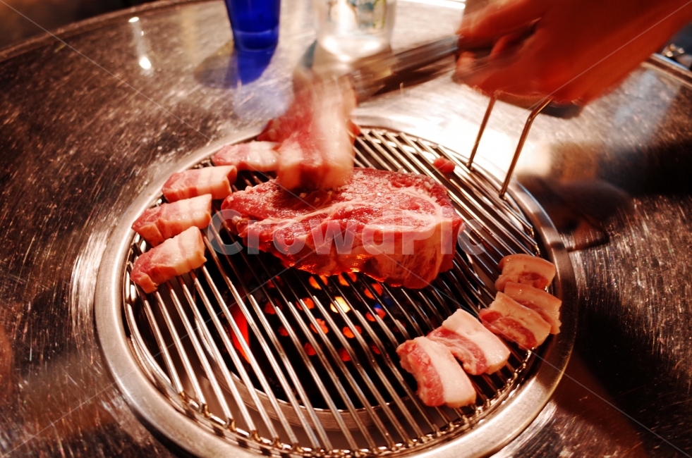 한국음식,음식점,삼겹살,통구이,음식,고기,연탄불,food,음식,식재료,요리,food,cook,meal,dishes,food reserves,육류,고기,meat,한식,한국음식,한국요리,korean food,korean dishes,korean meal,korean cook