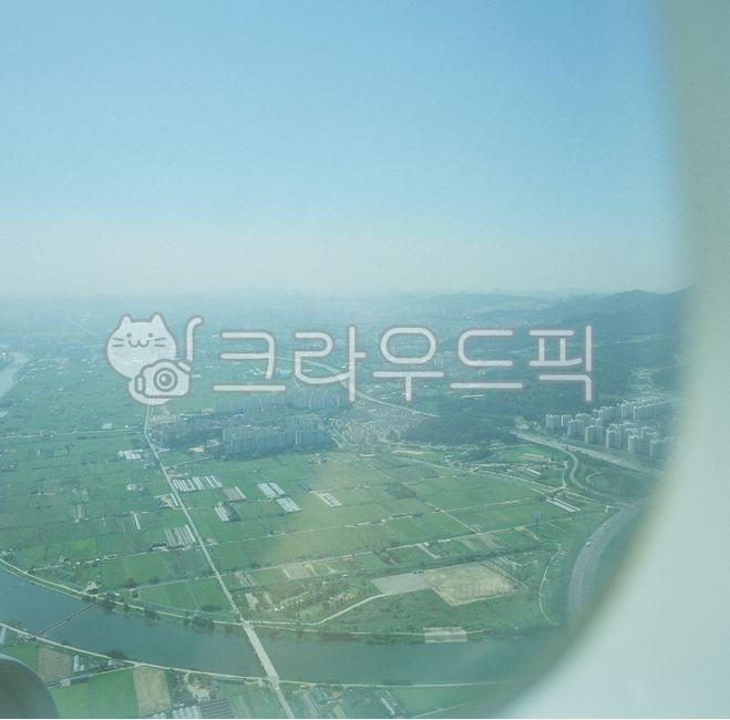 sky view,Flight to Jeju Island,outside the plane,Scenery outside the plane,aerialview,out the window,view map