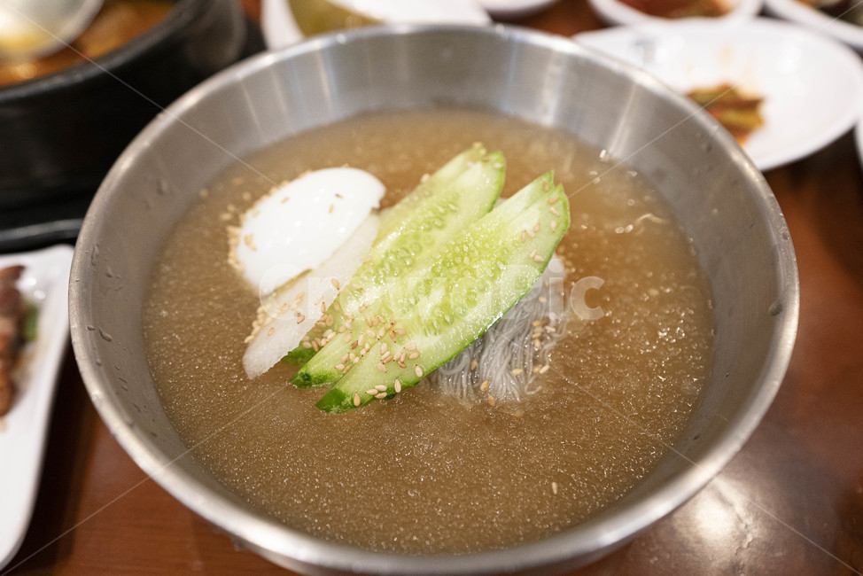 냉면,물냉면,국수,면요리,noodle,식사,음식,food,음식,식재료,요리,food,cook,meal,dishes,food reserves,면류,면요리,noodles,한식,한국음식,한국요리,korean food,korean dishes,korean meal,korean cook