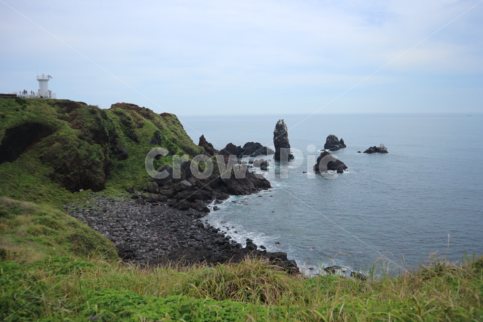 제주도,섭지코지,제주도관광지,제주,섬,바다,등대,제주바다,한국,한국관광지,풍경,대자연,산책,현무암,자연,들판,초록색,jeju,jejudo,sea,jejudosea,korea,korean,walk,walking,picnic,nature,koreasightseeingspots,lighthouse,scenery,하늘,자연풍경,제주도풍경,자연,풍경,nature,landscape,한국자연풍경,한국자연경관,korea nature landscape,promontory,곶,water,물,ocean,대양,outdoors,옥외,shoreline,해안선,land,땅