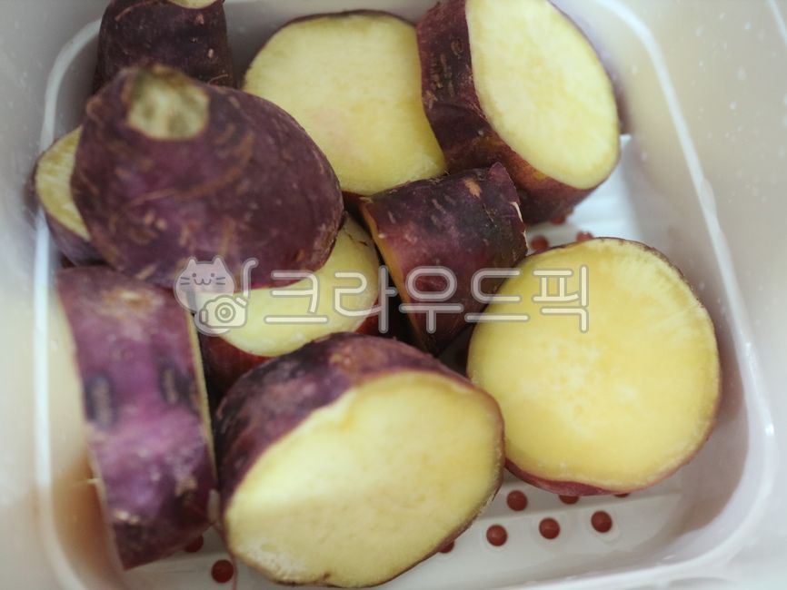 chestnut sweet potato,sweet potato,boiled sweet potato,root vegetables,Fresh sweet potatoes,Pumpkin Sweet Potato,Steamed Sweet Potato,sweetpotato