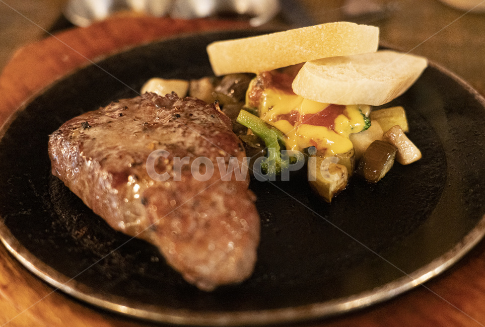 스테이크,steak,소고기,쇠고기,송아지고기,양식,음식,식재료,요리,food,cook,meal,dishes,food reserves,육류,고기,meat,양식,서양음식,서양요리,western food,western dishes,western meal,western cook