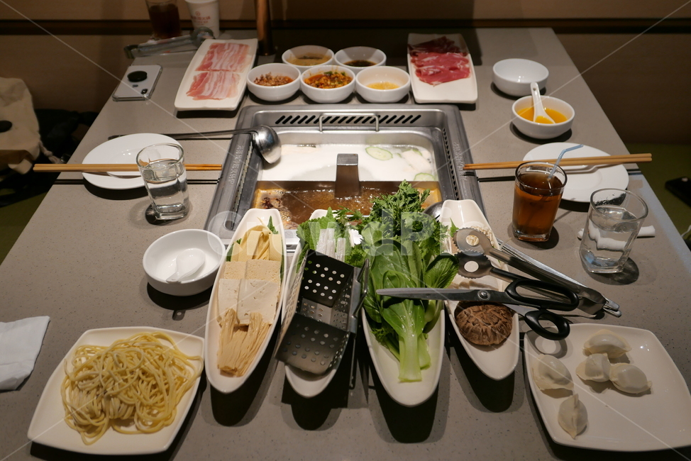 훠궈,마라,중식,샤브샤브,중국,채소,고기,요리,음식,완자,면,마라탕,중국요리,중국식