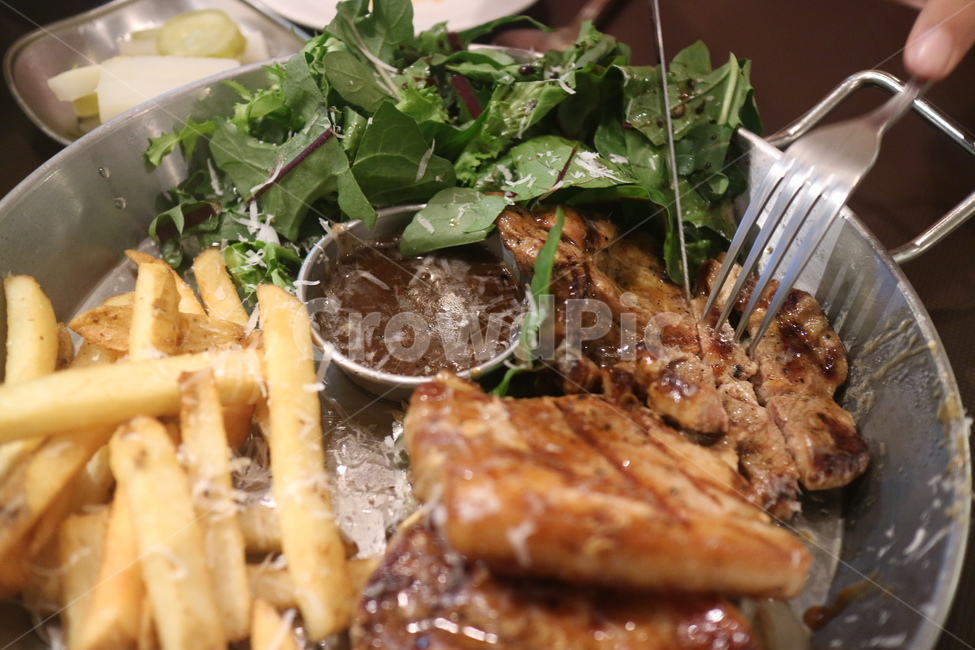 고기,양식,스테이크,음식점,음식,맛집,음식,식재료,요리,food,cook,meal,dishes,food reserves,육류,고기,meat,양식,서양음식,서양요리,western food,western dishes,western meal,western cook