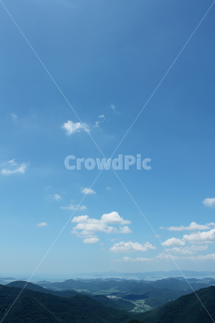 한국,전라도,전라남도,두륜산,하늘,맑은,구름,파랑,파란색,자연,풍경,먼산,산,언덕,암벽,돌산,바위산,바위,낮,녹색,그린,블루,자연,풍경,nature,landscape,azure sky,푸른 하늘,sky,outdoors,옥외