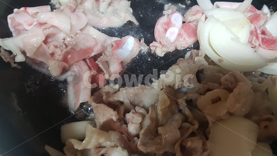 food,삼겹살,대패삼겹살,양파,고기