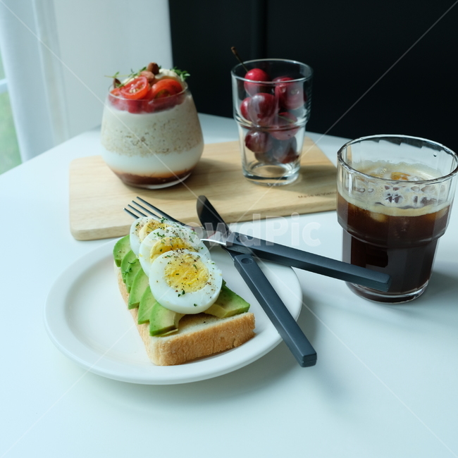 홈카페,웰빙식단,오트밀,체리,커피,아침,breakfast,brunch,브런치,음식,식재료,요리,food,cook,meal,dishes,food reserves,아침식사,조식,브런치,breakfast,brunch