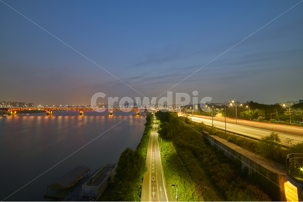 한강,야경,서울,강변북로,차,조명,장노출,서울밤,라이트,도로,야경,밤,풍경,nightscape,night,landscape,교통,교통수단,traffic,transportation,road