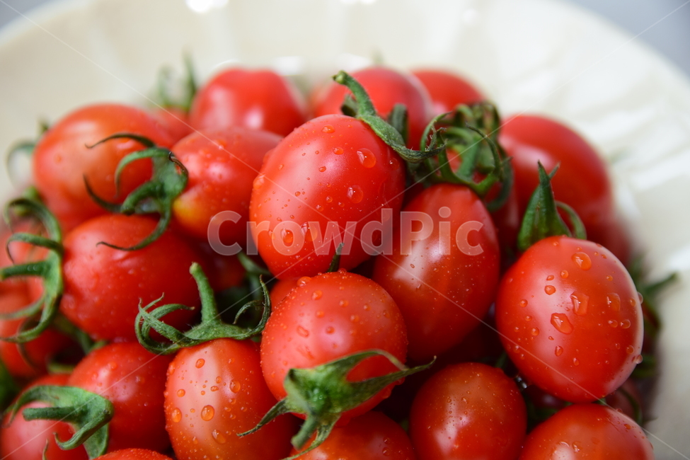 tap,directed,Cherry tomato,concept,tomato,dp,delicious,food,Red,red,water drop,Food Ingredients,ingredients,Dippy