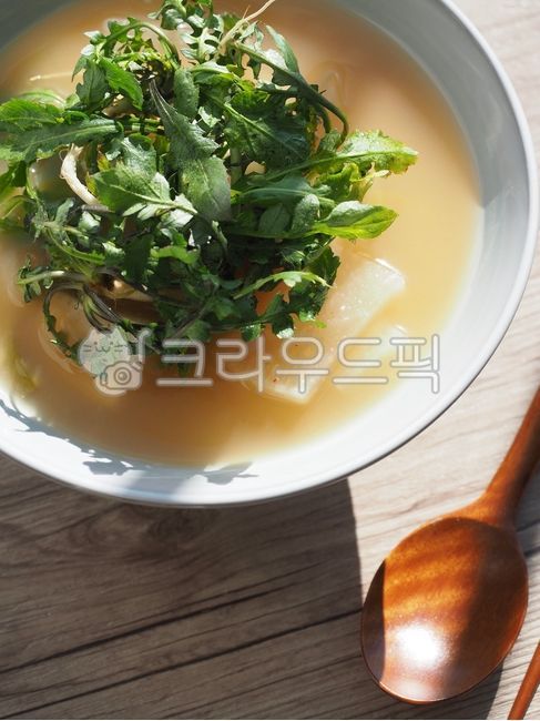 냉이,냉이된장국,한식,된장국,된장찌개,반찬,음식,요리,한국음식,전통음식,웰빙,웰빙음식,misosoup,soybeanpastestew,sidedish,food,cooking,koreanfood,traditionalfood,wellbeing,wellnessfood,한국전통음식,식사,채소,야채,meal,vegetable,koreantraditionalfood
