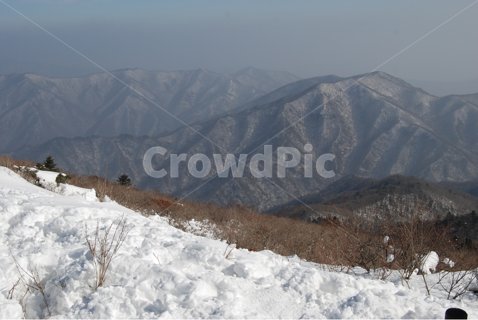 덕유산,100대명산,백암봉,인생여정,덕유산국립공원,자연의위대함,등산로,능선,아름다움,신비스런산,돌,산행,힐링,자연,감성,등산,계절,여행,한국,한국명산,한국등산,풍경,눈,나무,하늘,바람,바람소리,환경,생태계,산,땅,겨울,계절,winter,season,자연,풍경,nature,landscape,한국자연풍경,한국자연경관,korea nature landscape,mountain,outdoors,옥외,mountain range,산맥,ice,빙