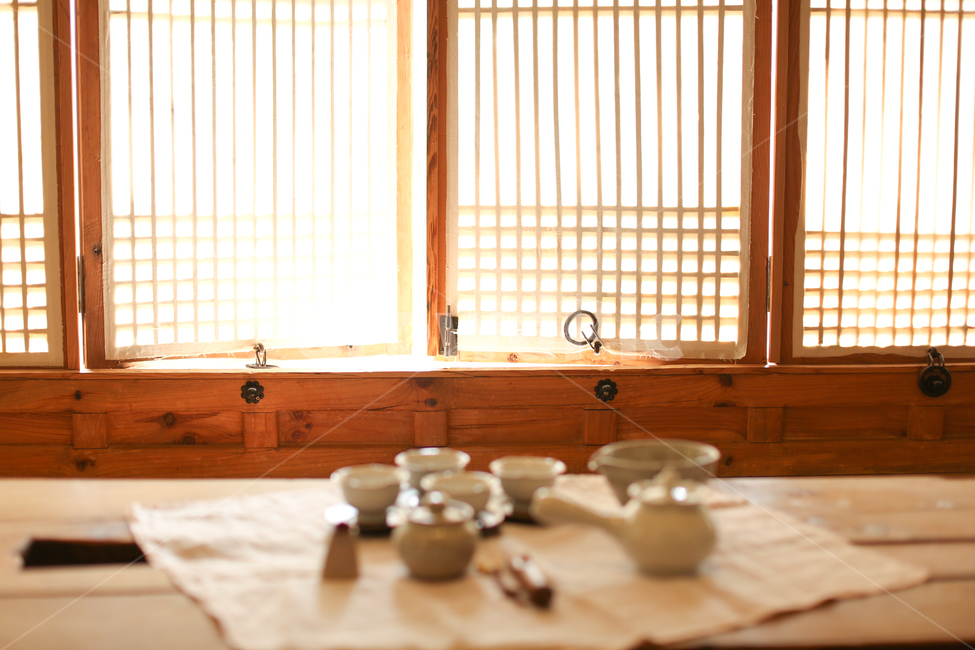 한옥,고택,한지,창호지,전통,한국전통,한국문화,korean traditional,korean culture,음료수,drink,beverage,휴식,힐링,rest,relaxation,healing