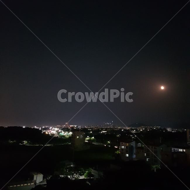 야경,달,건물,하늘,밤,야경,밤,풍경,nightscape,night,landscape,도시,city,nature,자연,outdoors,옥외