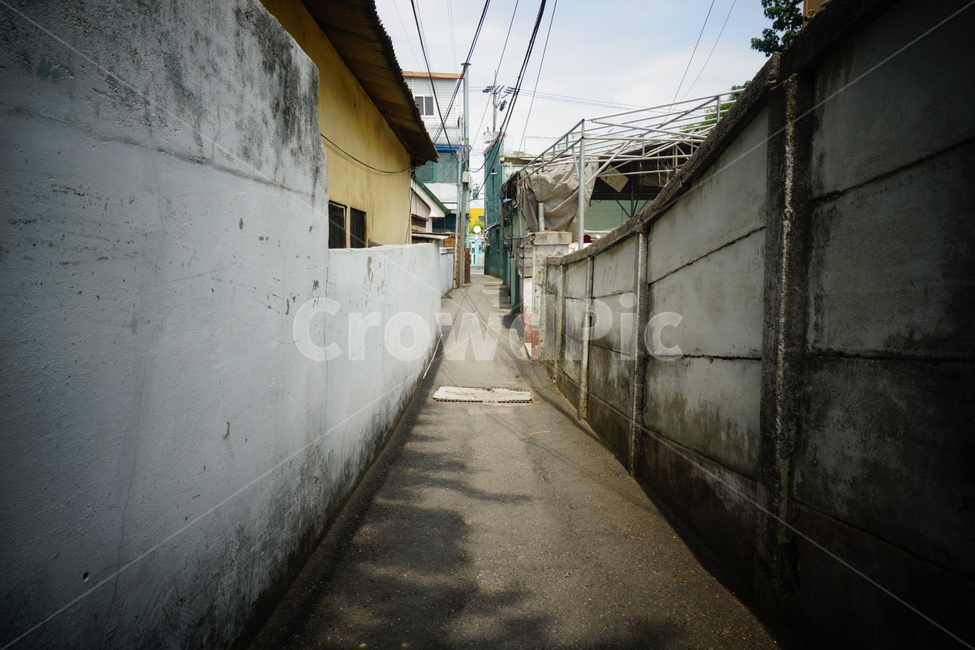 거리,골목,좁은길,쓸쓸함,감성사진,골목길,alley,street,building,건물,town,도시,road,도로,city,시티,urban,어반,alleyway