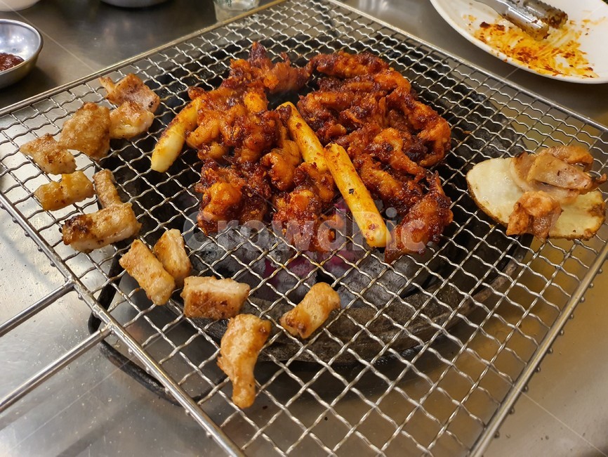 닭발,막창,음식,food,한국음식,술안주,요리,구이,숯불구이,야식,간식,음식,식재료,요리,food,cook,meal,dishes,food reserves