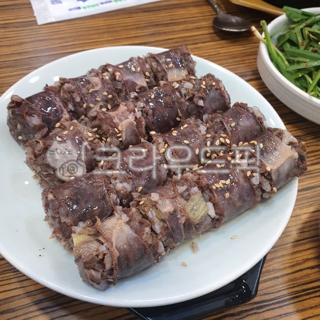 순대,맛보기순대,음식,깨소금,접시