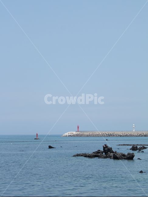 바다,잔잔한,물결,등대,현무암,방파제,물,자연,풍경,nature,landscape,등대,lighthouse,architecture,건축물,building,건물,tower,탑