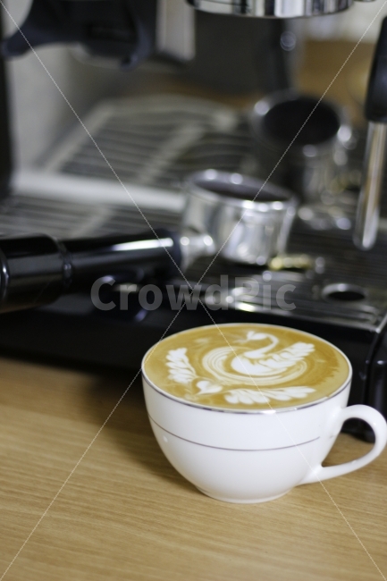 	커피,카페,디저트,음료,음식,COFFEE,CAFE,DESSERT,FOOD,BAVERGAGE,플랫화이트,에스프레소,ESPRESSO,FLATWHITE,BARISTA,바리스타,PID,라떼아트,라떼,LATTEART,ART,LATTE,swan,백조,heart,하트,커피,카페,coffee,cafe