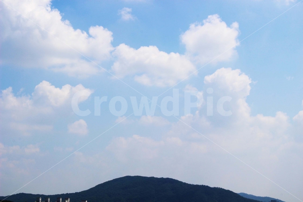 sky,cloud,하늘,구름,자연,하양,하얀색,파랑,파란색,야외,산,뒷동산,자연,풍경,nature,landscape,outdoors,옥외,weather,날씨,cumulus,적운