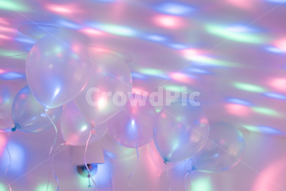 풍선,조명,파티,컬러,라이트,실내,ballon,light,party,colorful,color,indoor,컬러풀,색깔,레드,그린,블루,빨강,파랑,초록,red,green,blue,sky,RGB,homeparty,pink,축제,행사,festival,carnival,event,기념일,축하,anniversary,congratulation,celebrate,celebration,색깔,색상,색채,색감,color sense,color sensitivity,feeling of color,인테리어,실내디자인,interior design