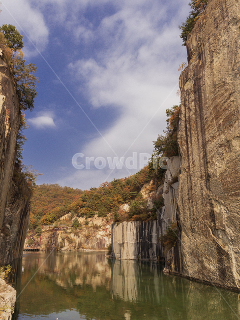 천주호,자연,풍경,nature,landscape,water,물,호수,바위,절벽,outdoors,옥외,river,강,아트밸리,자연,풍경,nature,landscape