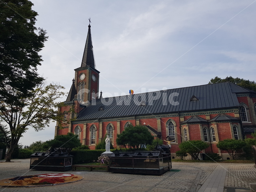 카톨릭성지,성당,한국성당,감곡매괴성지,매괴성모성당,building,건축물,architecture,church,종교,신앙,religion,belief,faith,건축물,건물외관,exterior,building,structure,architecture,construction