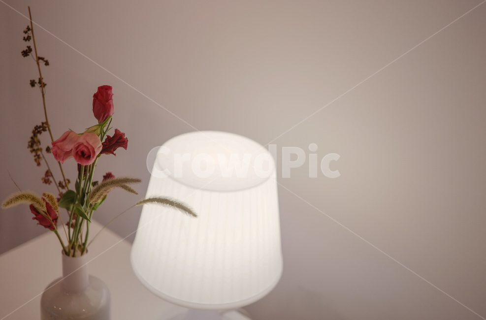 스텐드,카페,화병,장미,플라워,꽃,꽃병,따뜻함,시선,감성