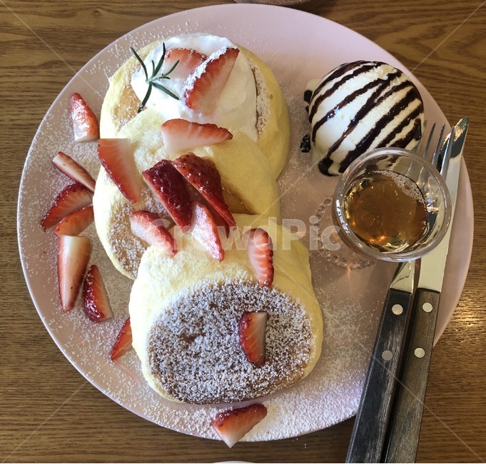 핫케이크,빵,수플레,스플레,딸기,카페,장식,감성,음식,식재료,요리,food,cook,meal,dishes,food reserves,디저트,간식,후식,dessert,snack