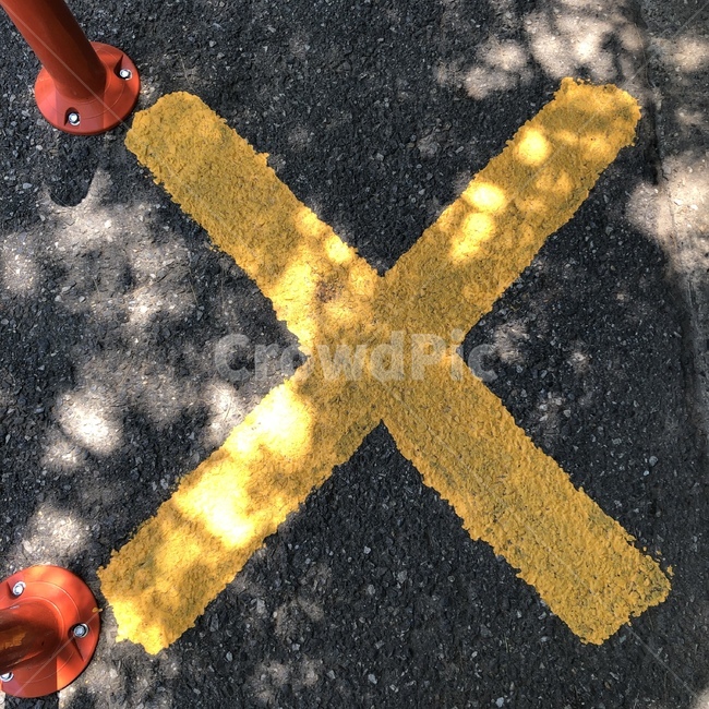 표지판,아스팔트,표시,x,금지,주차장