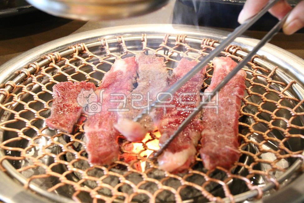 meal,Charcoal grill,cook,meat,ingredients,raw meat,cooking,pork,food